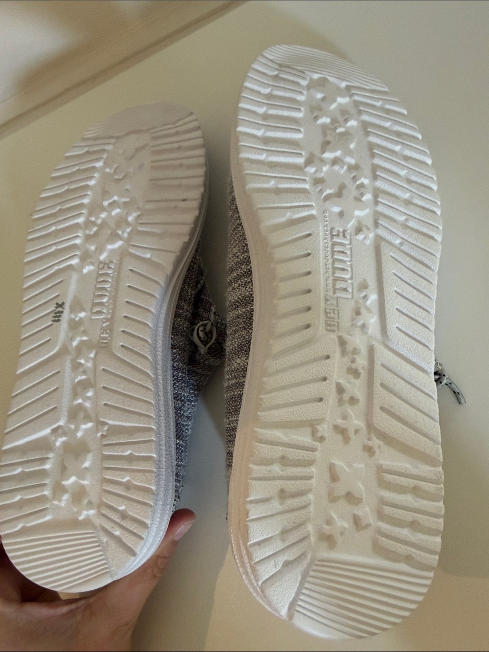 New Hey Dude Knit Slip-On Shoes - Gray and White women 10 men 8 - Picture 7 of 7
